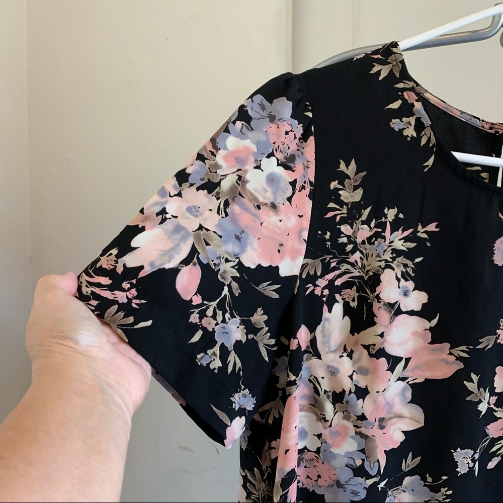 Soprano Dress Floral Short Sleeve Size Medium